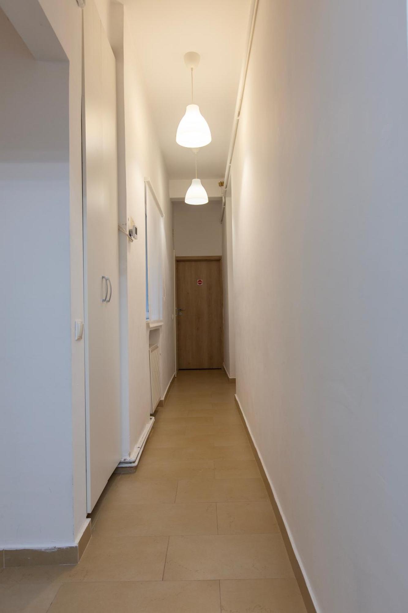 Ultracentral Hong Kong 3 Bdrm Apartment Bucureşti Ngoại thất bức ảnh