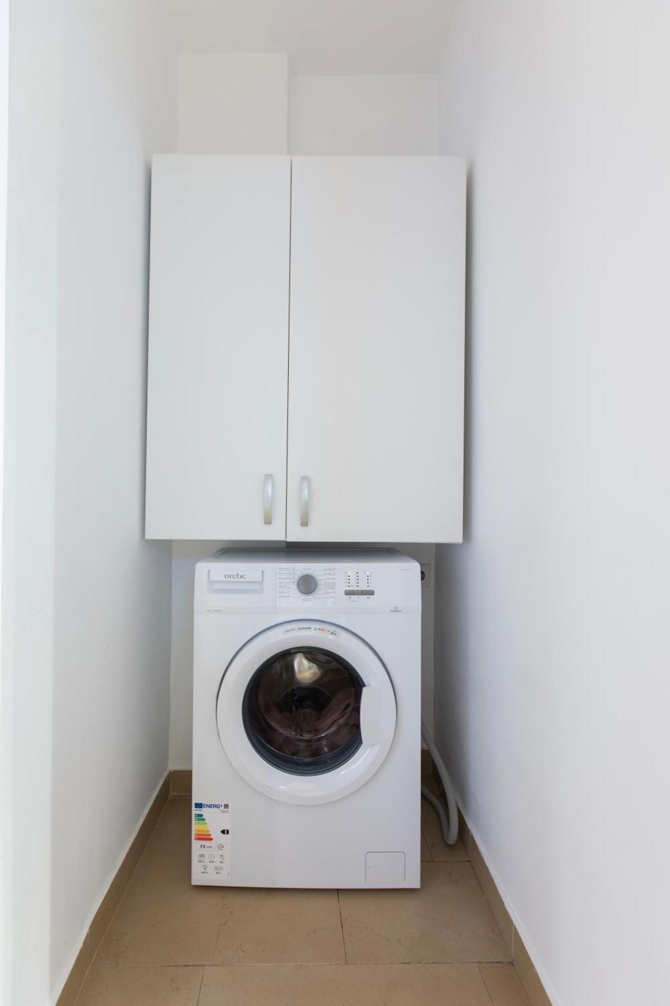 Ultracentral Hong Kong 3 Bdrm Apartment Bucureşti Ngoại thất bức ảnh