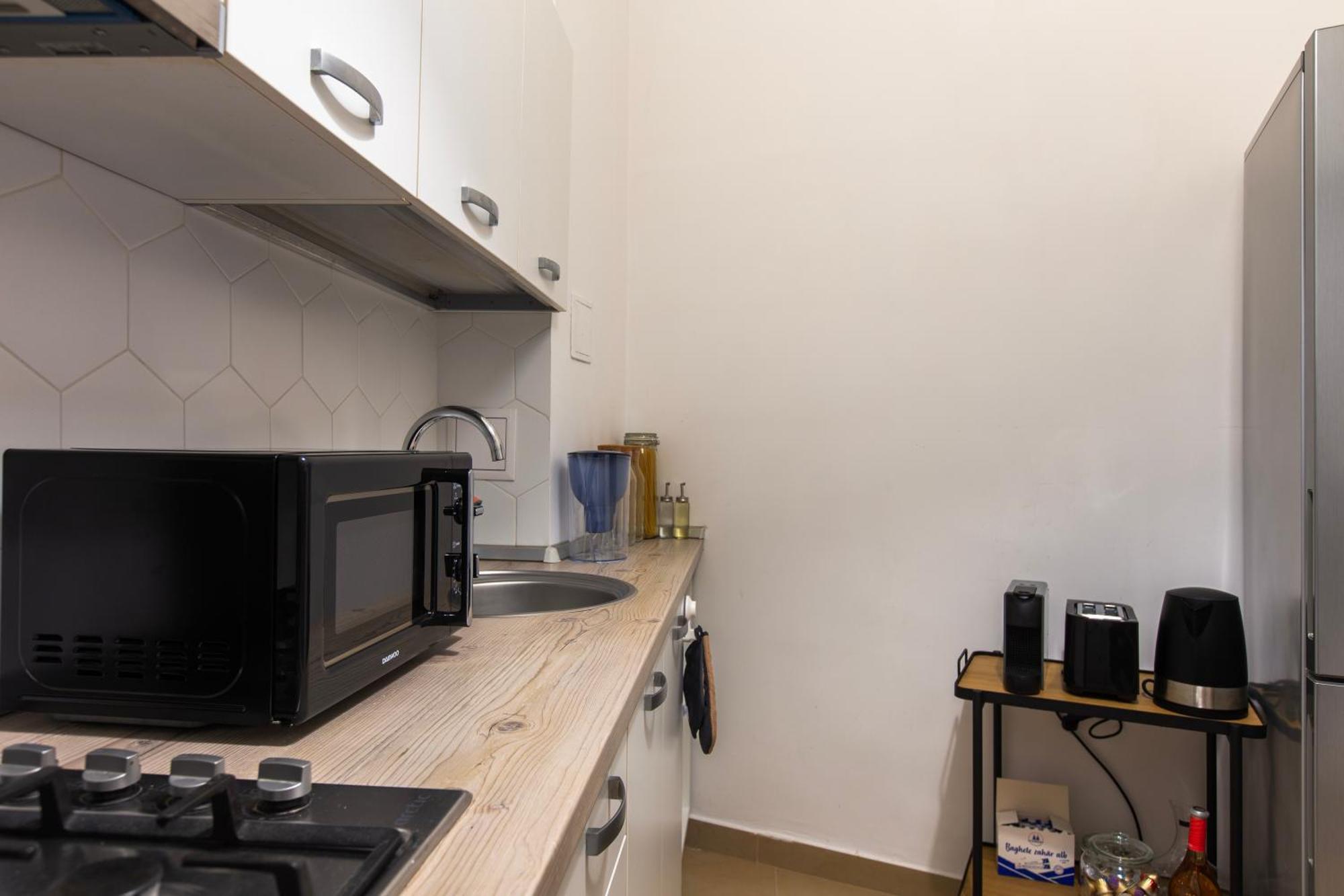Ultracentral Hong Kong 3 Bdrm Apartment Bucureşti Ngoại thất bức ảnh